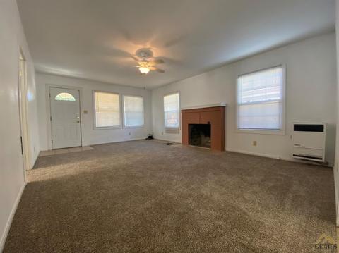 320 E St, Taft, CA 93268 photo 3