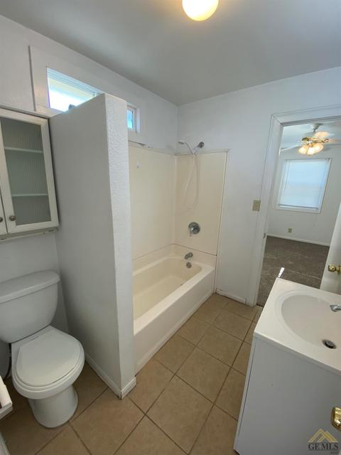 320 E St, Taft, CA 93268 photo 7