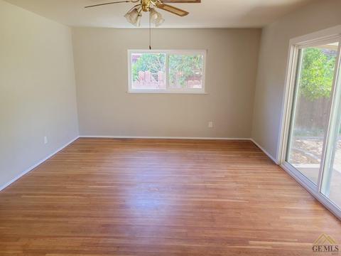 925 Mammoth Ave, Bakersfield, CA 93308 photo 8