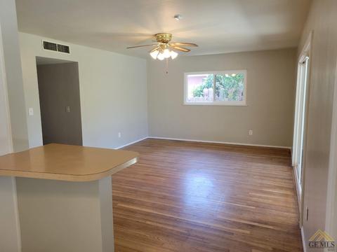 925 Mammoth Ave, Bakersfield, CA 93308 photo 4