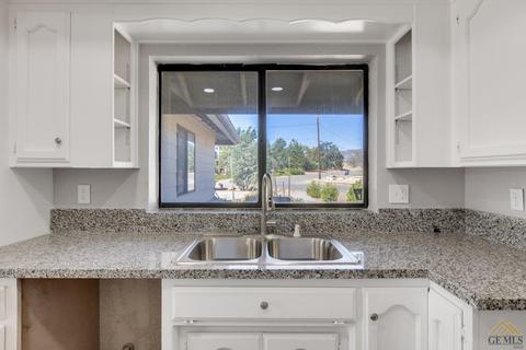 22550 Camp Dr, Tehachapi, CA 93561 photo 20