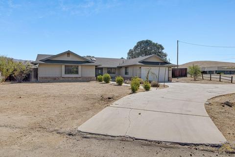 22550 Camp Dr, Tehachapi, CA 93561 photo 3