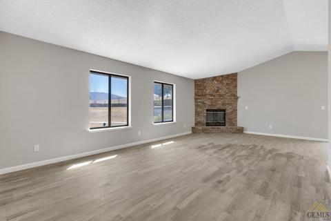 22550 Camp Dr, Tehachapi, CA 93561 photo 10