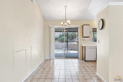 204 Chestnut Ct, Tehachapi, CA 93561 photo 7