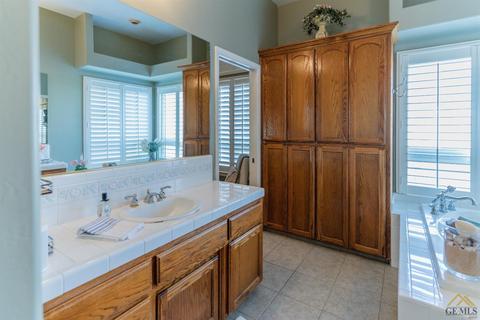480 Terrace Dr, Taft, CA 93268 photo 22