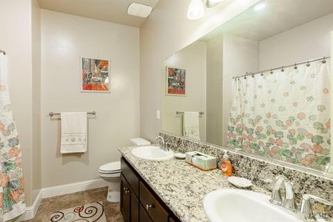 9603 Tonset St, Bakersfield, CA 93313 photo 13