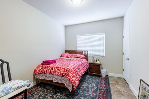 9603 Tonset St, Bakersfield, CA 93313 photo 15