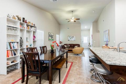 9603 Tonset St, Bakersfield, CA 93313 photo 3