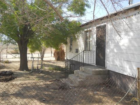 7354 Isaac Rd, Taft, CA 93268 photo 2