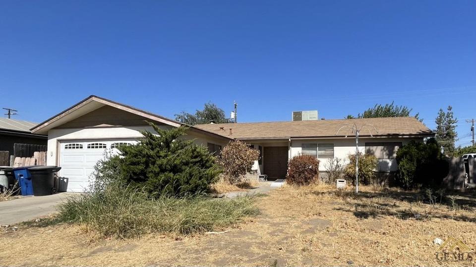 1542 N Lemoore Ave, Lemoore, CA 93245 1 photo MLS 202108713 Movoto