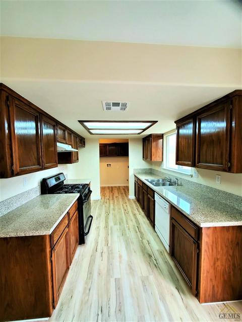 233 Ojeda St, Arvin, CA 93203 photo 6