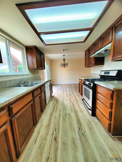 233 Ojeda St, Arvin, CA 93203 photo 5