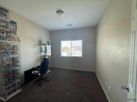 205 E Thunder Gulch Dr, Bakersfield, CA 93307 photo 8