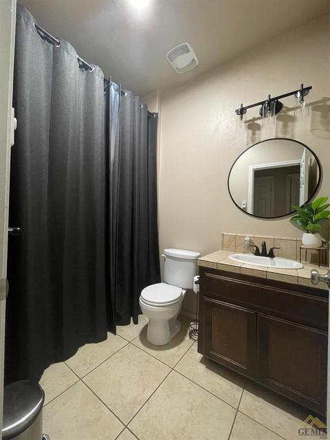 205 E Thunder Gulch Dr, Bakersfield, CA 93307 photo 7