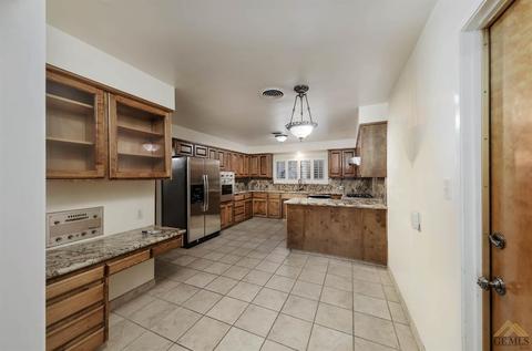 5249 Montecito Dr, Bakersfield, CA 93306 photo 7