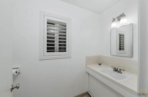 5249 Montecito Dr, Bakersfield, CA 93306 photo 20