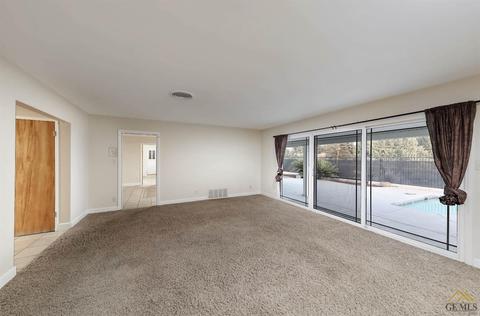 5249 Montecito Dr, Bakersfield, CA 93306 photo 6