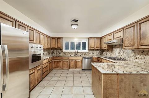 5249 Montecito Dr, Bakersfield, CA 93306 photo 8