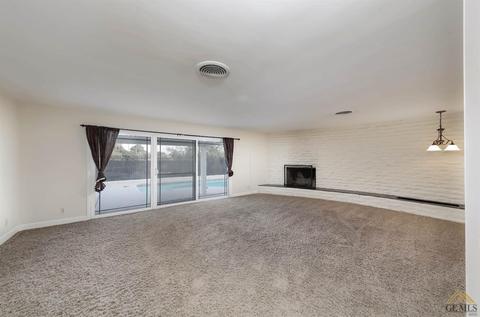 5249 Montecito Dr, Bakersfield, CA 93306 photo 4