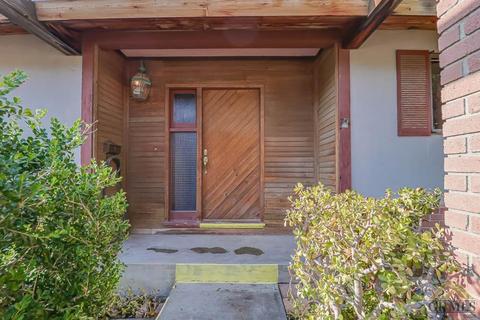 702 E St, Taft, CA 93268 photo 5