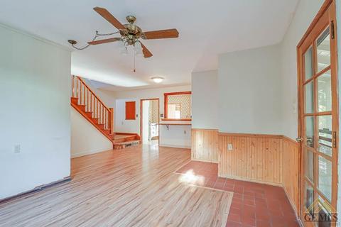 702 E St, Taft, CA 93268 photo 26