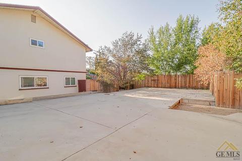 702 E St, Taft, CA 93268 photo 33