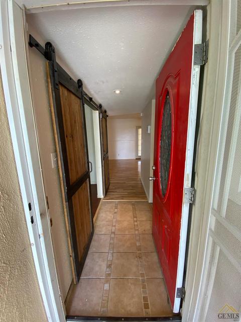 5 Victor St, Taft, CA 93268 photo 2