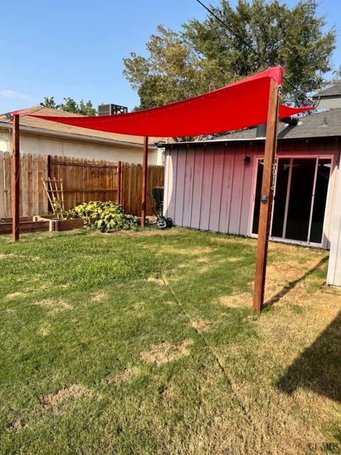 129 Beech St, Bakersfield, CA 93304 photo 27
