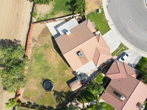 691 Becker Ave, Shafter, CA 93263 photo 2