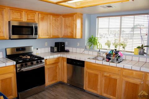 691 Becker Ave, Shafter, CA 93263 photo 10