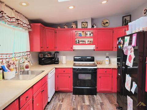 307 Fillmore St, Taft, CA 93268 photo 8