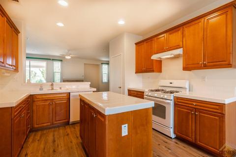 1241 Miranda Ct, Tehachapi, CA 93561 photo 11