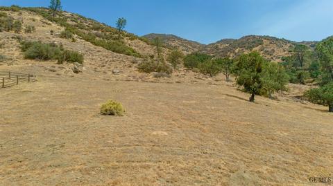 23600 Stacy Ct, Tehachapi, CA 93561 photo 3