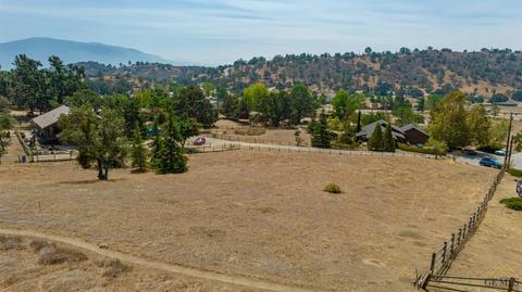 23600 Stacy Ct, Tehachapi, CA 93561 photo 1