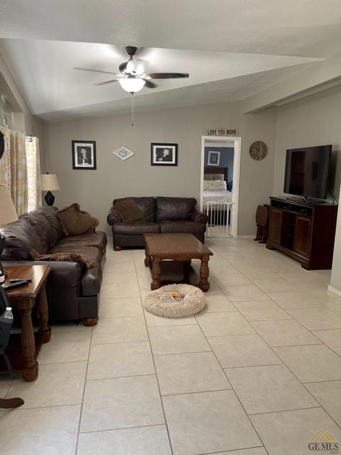 28118 Carousel Ave, Taft, CA 93268 photo 18