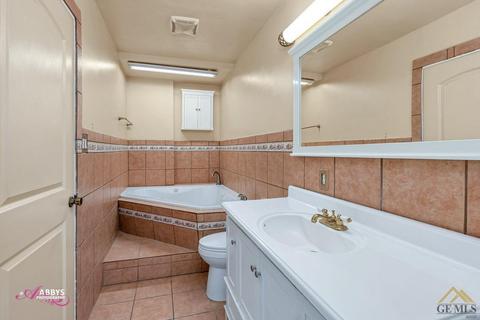 3913 Newcombe Ave, Bakersfield, CA 93313 photo 22