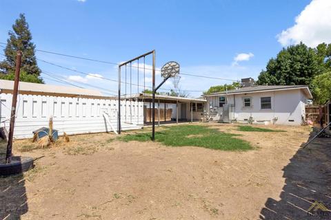 323 Walnut St, Shafter, CA 93263 photo 20