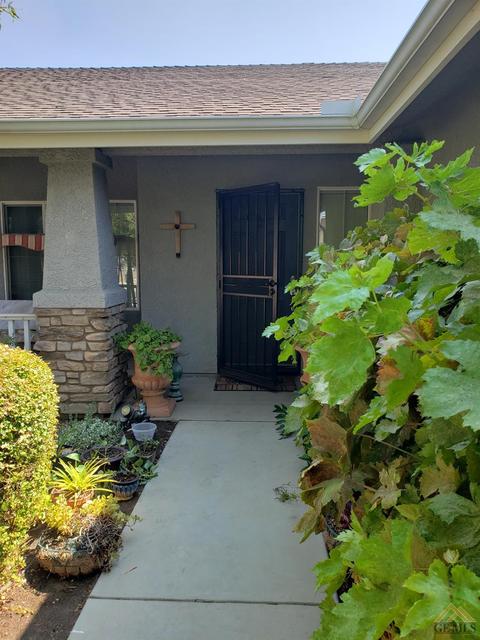 975 Rosa Ave, Sanger, CA 93657 photo 2