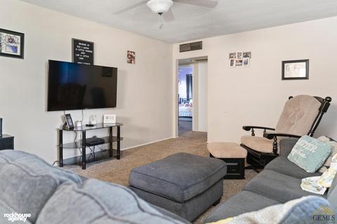 308 E Woodrow St, Taft, CA 93268 photo 5