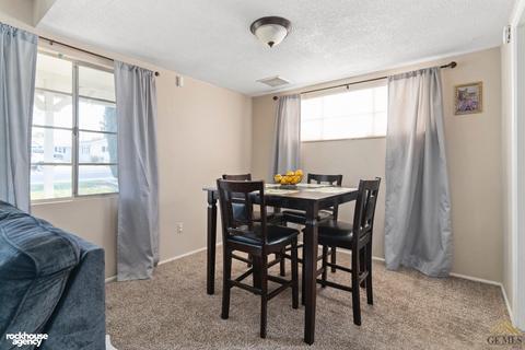 308 E Woodrow St, Taft, CA 93268 photo 6