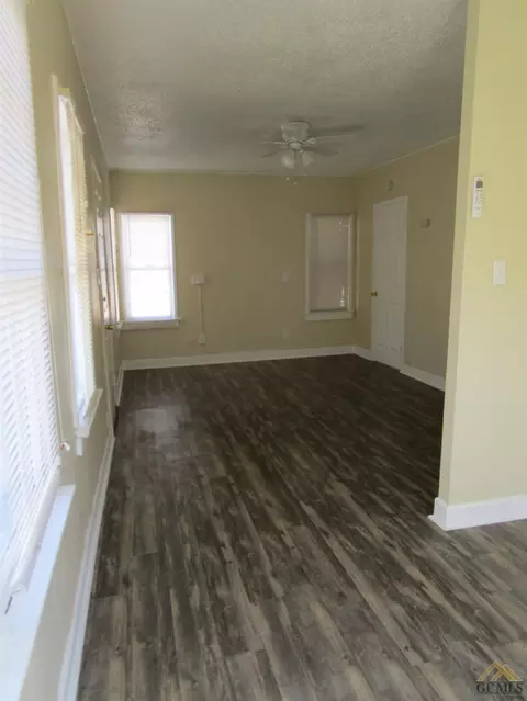 326 B St, Taft, CA 93268 photo 10