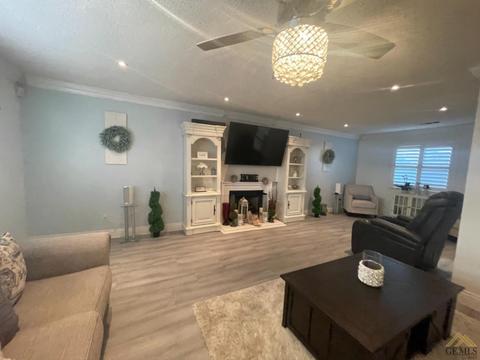 606 Vasquez Ave, Shafter, CA 93263 photo 5