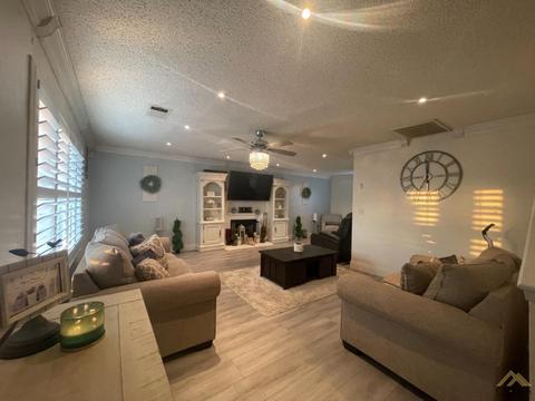 606 Vasquez Ave, Shafter, CA 93263 photo 4