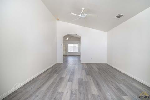 4201 Downpatrick Ct, Bakersfield, CA 93313 photo 4