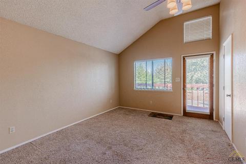 8512 Eakins Dr, Bakersfield, CA 93311 photo 22