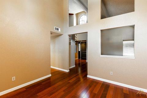 8512 Eakins Dr, Bakersfield, CA 93311 photo 7