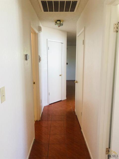 2134 5th Pl, Delano, CA 93215 photo 4