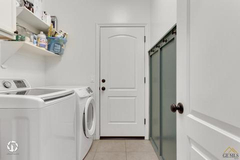 14817 Checkerbloom Dr, Bakersfield, CA 93314 photo 7