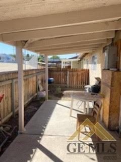 545 Front St, Taft, CA 93268 photo 6