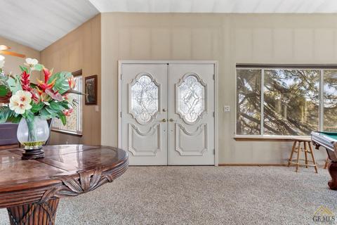 25401 Paramount Dr, Tehachapi, CA 93561 photo 9